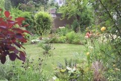 Der Garten vom Hof aus